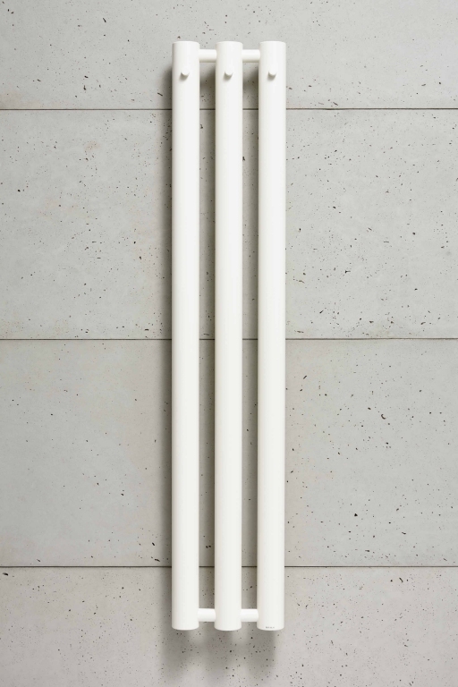 P.M.H. ROSENDAL MASSIVE koupelnový radiátor 292 × 1500 mm, Metalická stříbrná - lesk (R70/3MS)